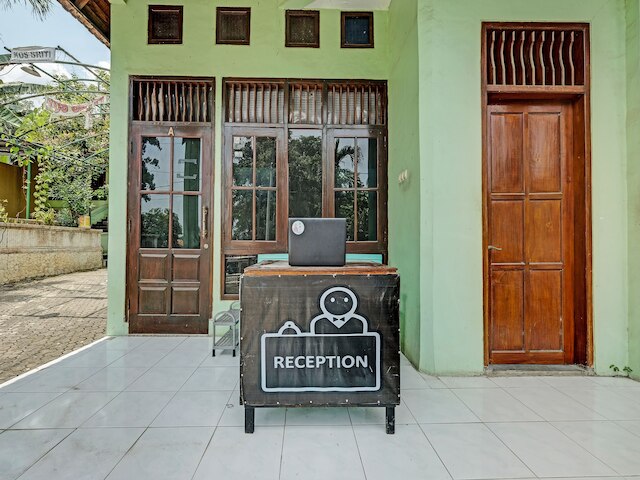 OYO Life 91682 ホームステイ・スリティー