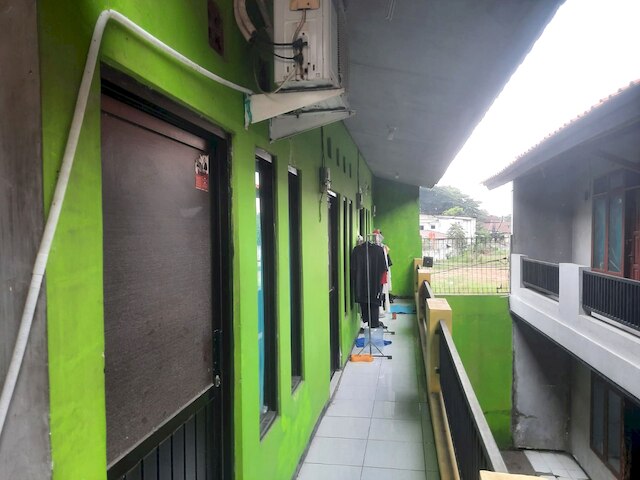 スーパー OYO ライフ 93023 コスト ブラン カラワン