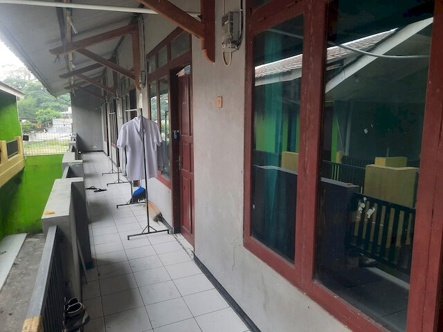 スーパー OYO ライフ 93023 コスト ブラン カラワン