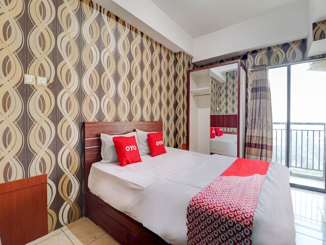 OYO Life 92910 アパートメント・タマンサリ・パノラミック・バイ・ティラ