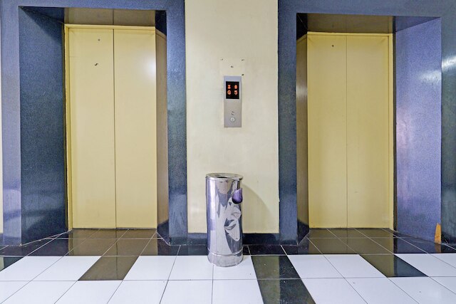 スーパー OYO ライフ 92976 アパートメント ジャルディン バイ アパト