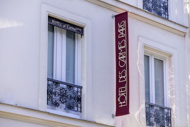 デカルムズホテル バイ マローン