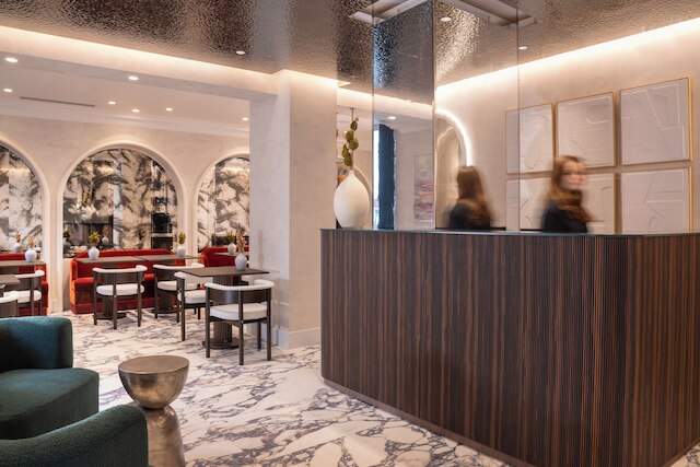 デカルムズホテル バイ マローン