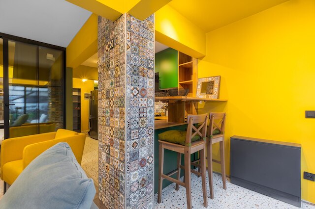 フラット W ジャグジー アンド バックヤード  6  ミン トゥ カディコイ コースト