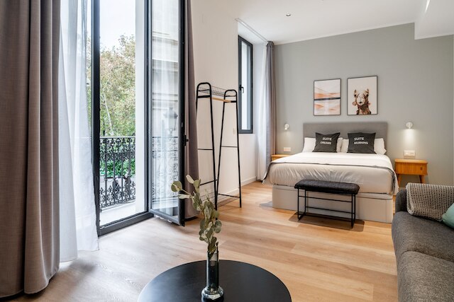 ライムホーム セビリア カジェ グラナダ