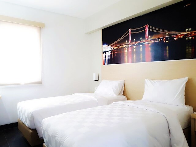 コーデラ インR スカムト パレンバン