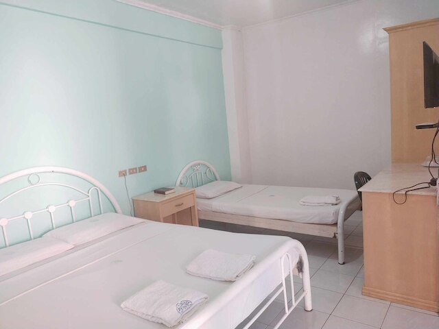 リージェンシー プラザ ツーリスト イン