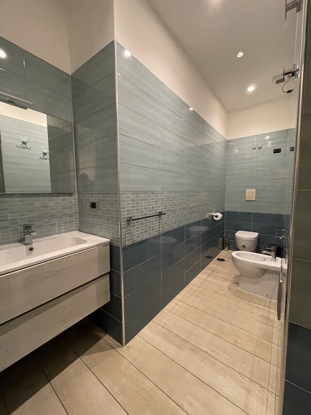 ペルラブルインセントロ