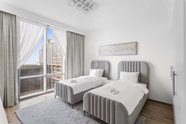 ウェルホーム - バルコニーと運河の景色の素晴らしい3BRアパートメント