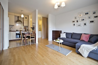 オチョタビトワワルシャワスケジ