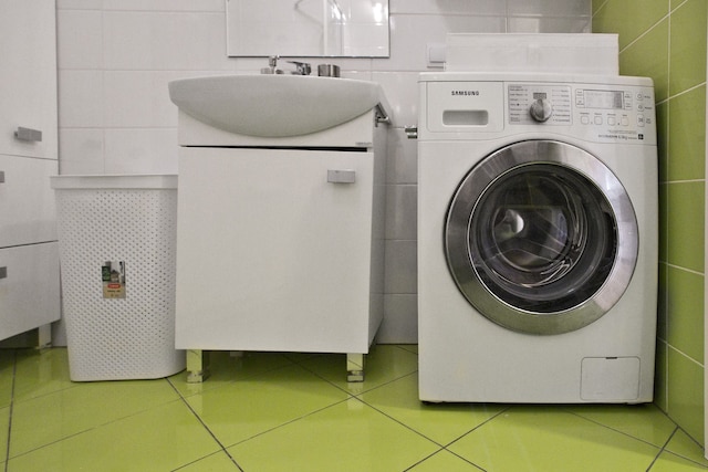 オチョタビトワワルシャワスケジ