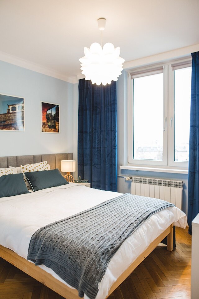 プラガ・ポウノチ・ブロードノフスカ