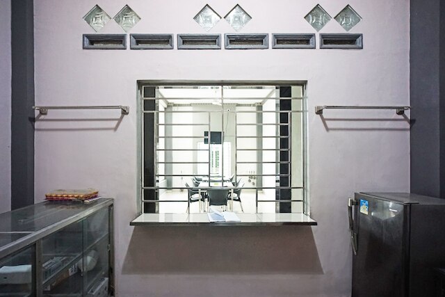 OYO 93355 マエストロ・ホーム・シャリーア