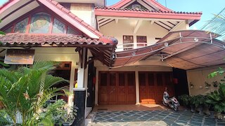 SPOT ON 93376 ロエマ・アンバールクマ185 シャリア