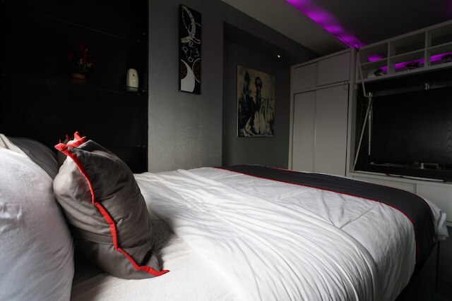 OYO 93365 アパートメント ゲートウェイ バイ サラナ シプタ マハカリヤ II