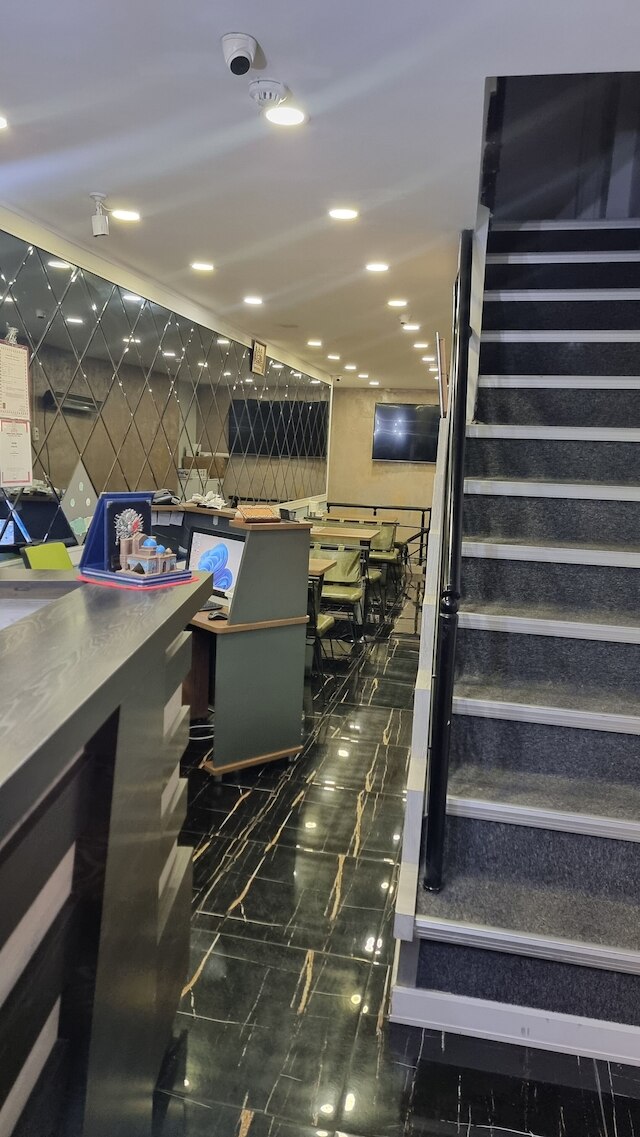 ダイアモンドプルヴァホテル