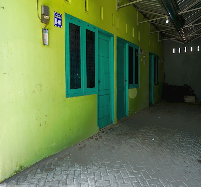 OYO ライフ 93382 ガジャヤナ コスト フィーメイル オンリー シャリア