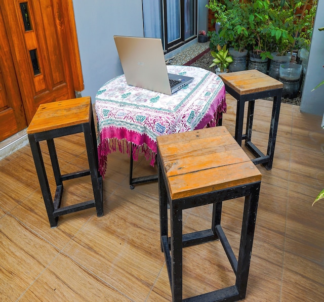 OYO ライフ 93382 ガジャヤナ コスト フィーメイル オンリー シャリア