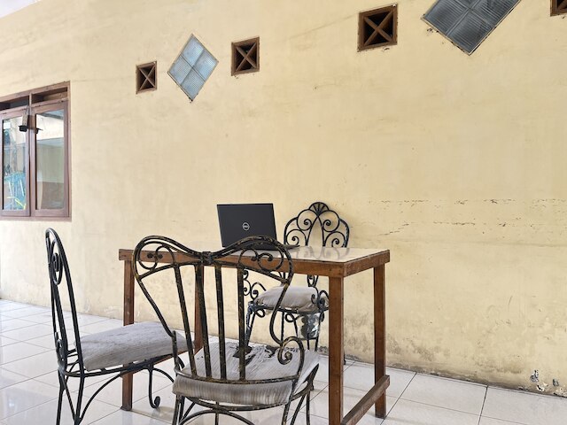 OYO ライフ 93398 スディモロ ゲストハウス シャリア