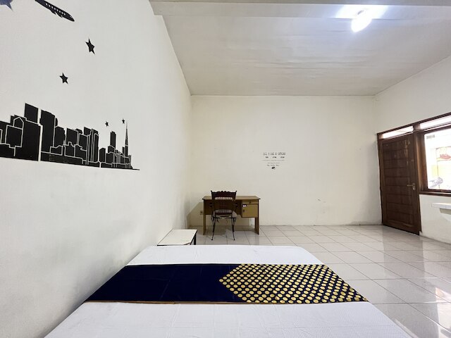 OYO ライフ 93398 スディモロ ゲストハウス シャリア