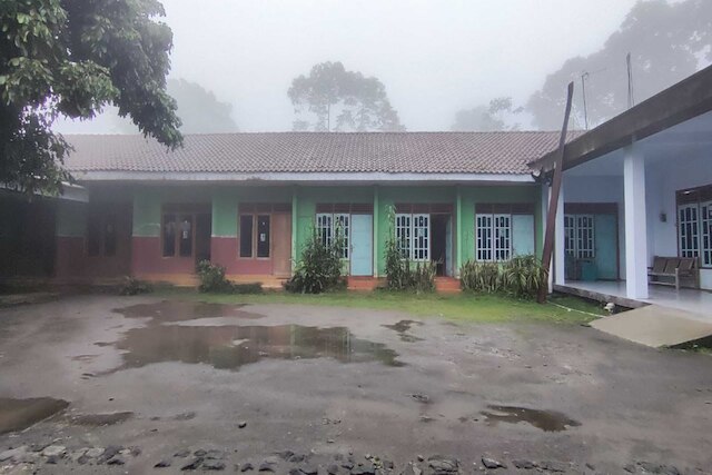 ホテル O ポンドック ウィサタ クルニアワン 2 ニア ウォノゴンダン キャンプ ( ブミ ペルケマハン ウォノゴンダン )