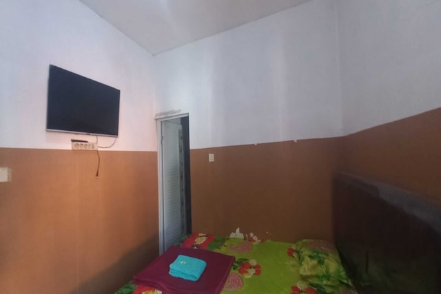 ホテル O ポンドック ウィサタ クルニアワン 2 ニア ウォノゴンダン キャンプ ( ブミ ペルケマハン ウォノゴンダン )