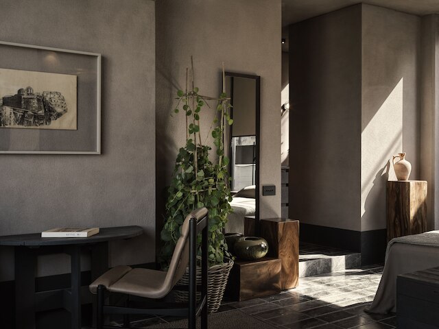 モナスティック リビング イン アテネ