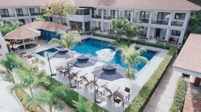 オラ ビーチ リゾート