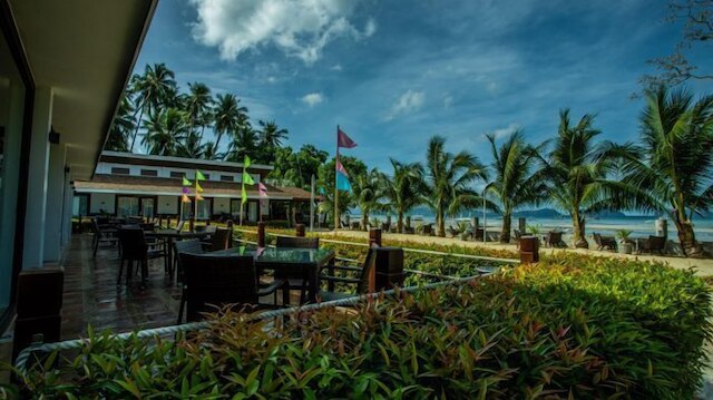 オラ ビーチ リゾート