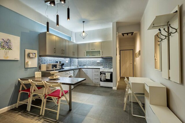 ルビーのベストアクロポリスアパート