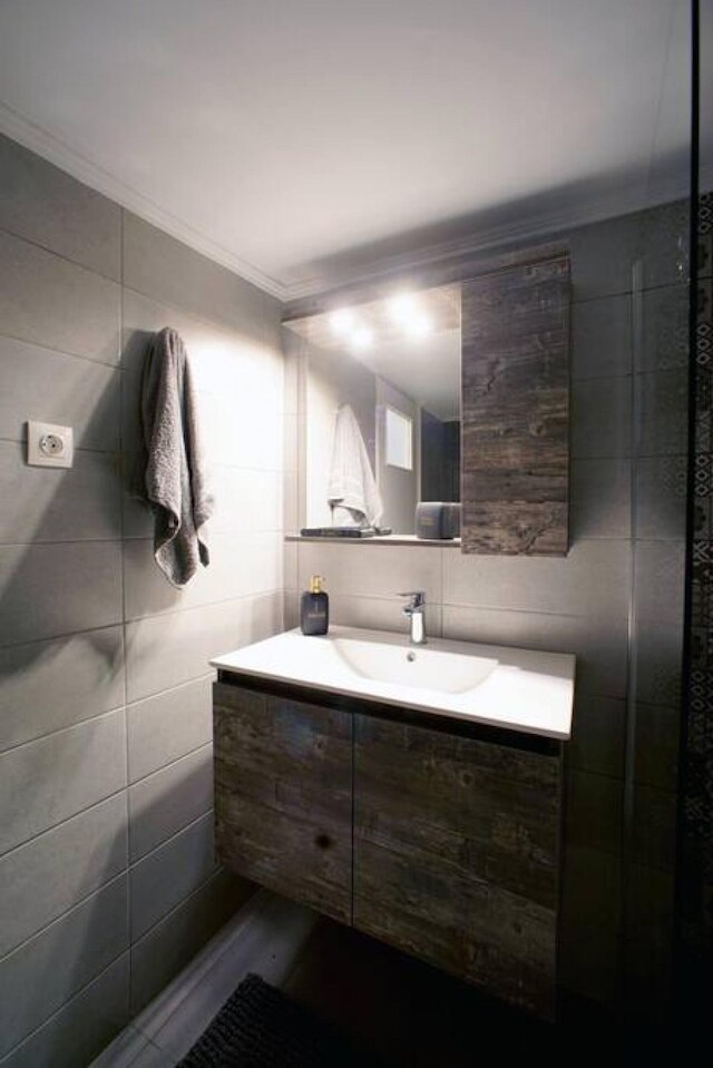 リュクスシオンラグジュアリーアパート