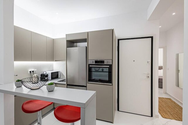 アクロポリスラグジュアリーアパート