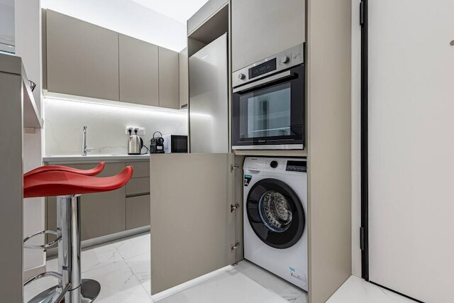 アクロポリスラグジュアリーアパート