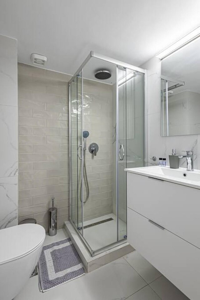 アクロポリスラグジュアリーアパート