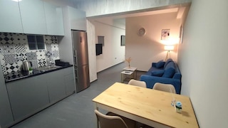 エルモウジュニアスイートビャーエステティック＆ラクジュアリオスリビング