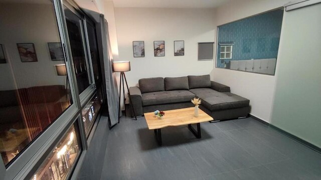 エルモウ・スペリオル・ダウンタウン・スイート バイ アステティック・リビング