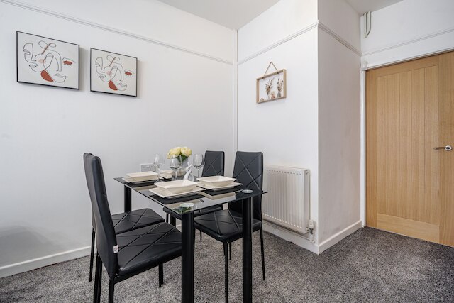 リバプール駅スタジアムシティの隣