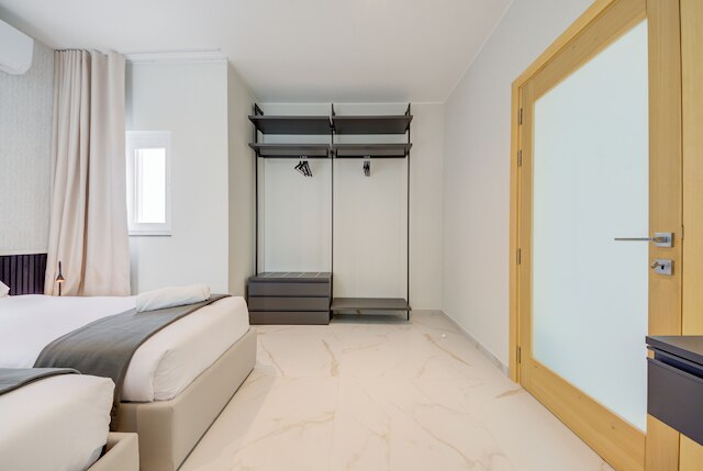 メイフェア・バイ・プレミア・スイーツ・MT