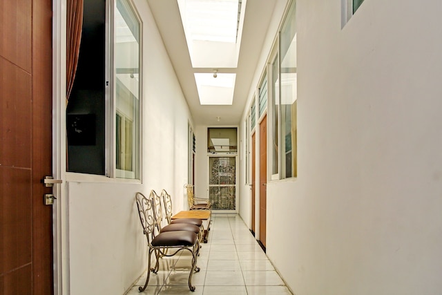 スーパー OYO ライフ 90077 ライブ ホームステイ