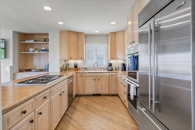 アバンステイのビーチブレイク オーシャンフロント、ビュー、パティオ