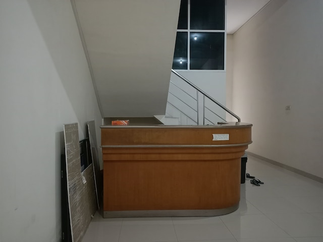 ホテル O エンジョイ ホームステイ & カフェ