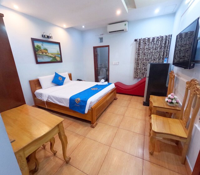 コージーホテルHCM