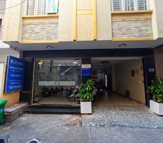 コージーホテルHCM