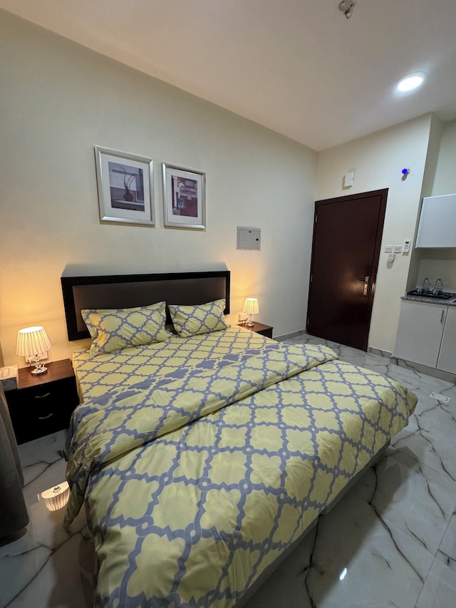 ファーニッシュド プライベート スタジオ アパートメント ニア ユニオン メトロ ステーション