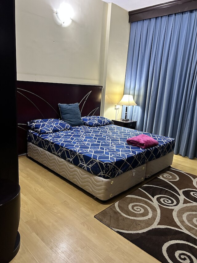 デイラのデラックス共有マスターベッドルーム