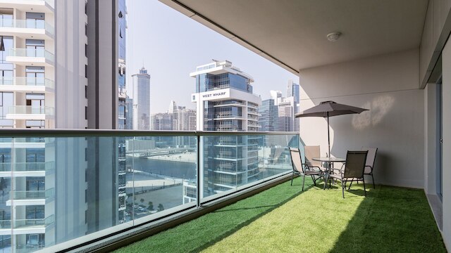 ラグジュアリーステイケーション - ドバイの中心部にあるエレガントな1BRアパート