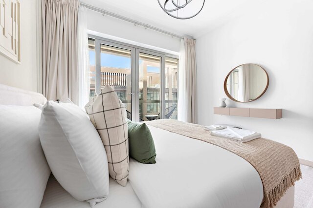 シルクハウス - 8 BLVDウォーク