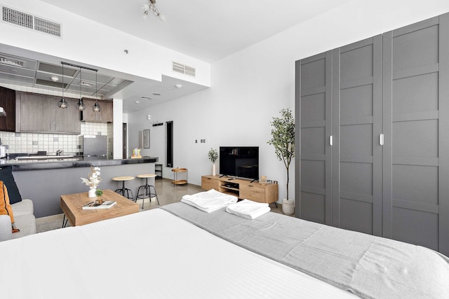 シルクハウス ヒドラ アベニュー