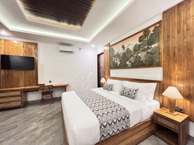 アルヴァニャヴィラウブド