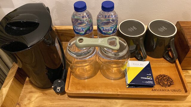 アルヴァニャヴィラウブド